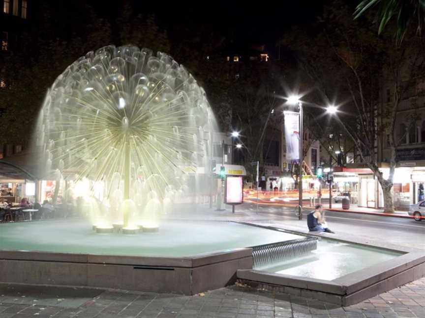 El-Alamein Memorial Fountain, Tourist attractions in Elizabeth Bay