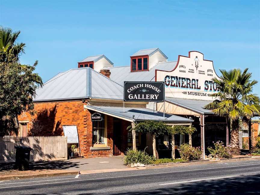 Coach House Gallery & Museum, Tourist attractions in Wedderburn