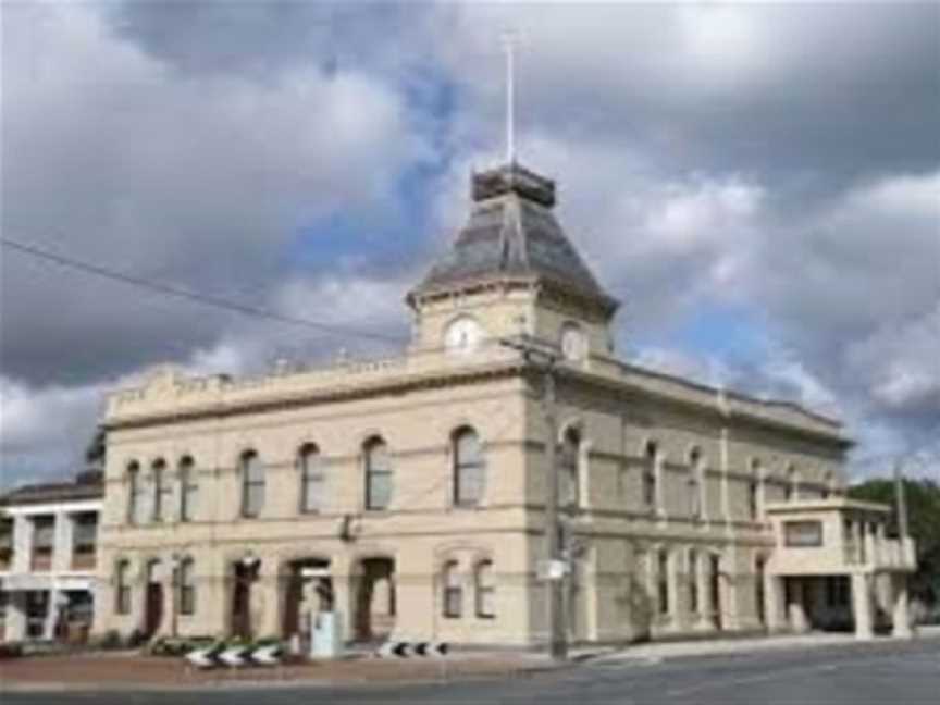 Creswick Town Hall, Tourist attractions in Creswick