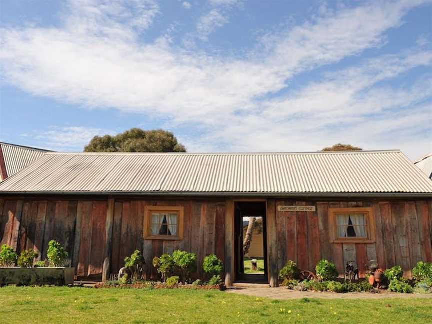 The Bundawarrah Centre, Tourist attractions in Temora