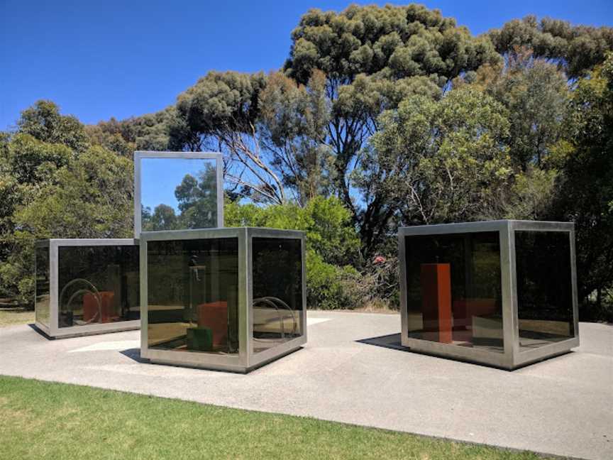 McClelland Sculpture Park and Gallery, Langwarrin, VIC