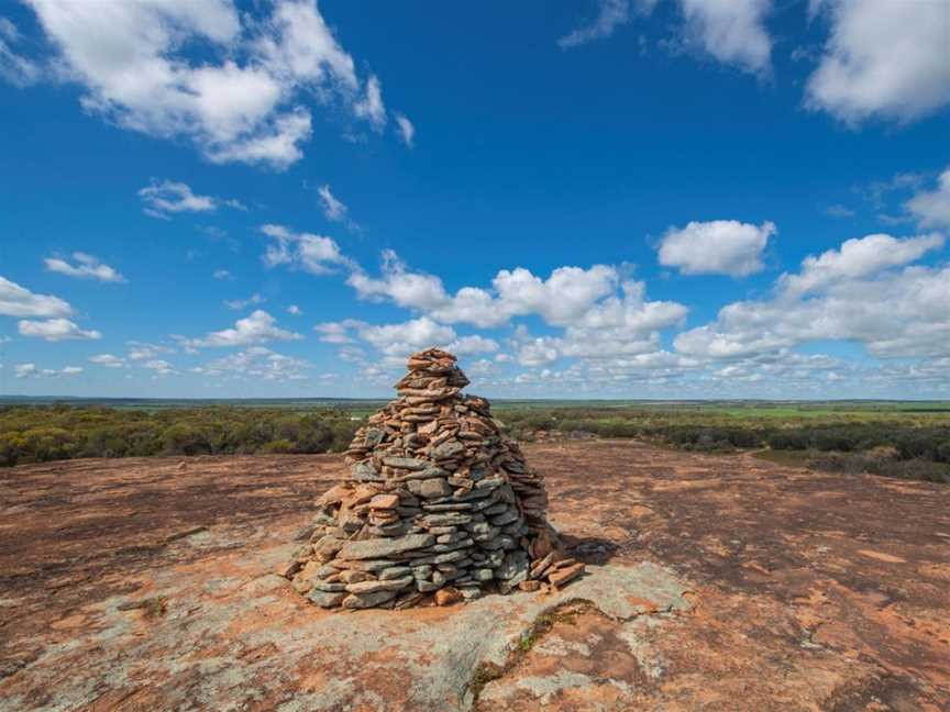 Bilya Rock, Tourist attractions in Gutha