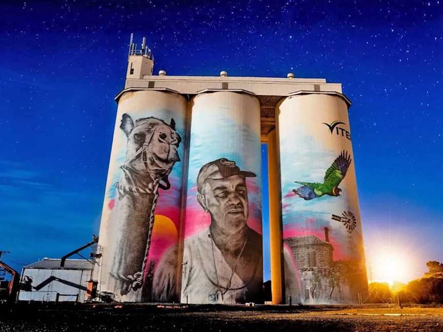 Cowell Silo Art, Tourist attractions in Cowell