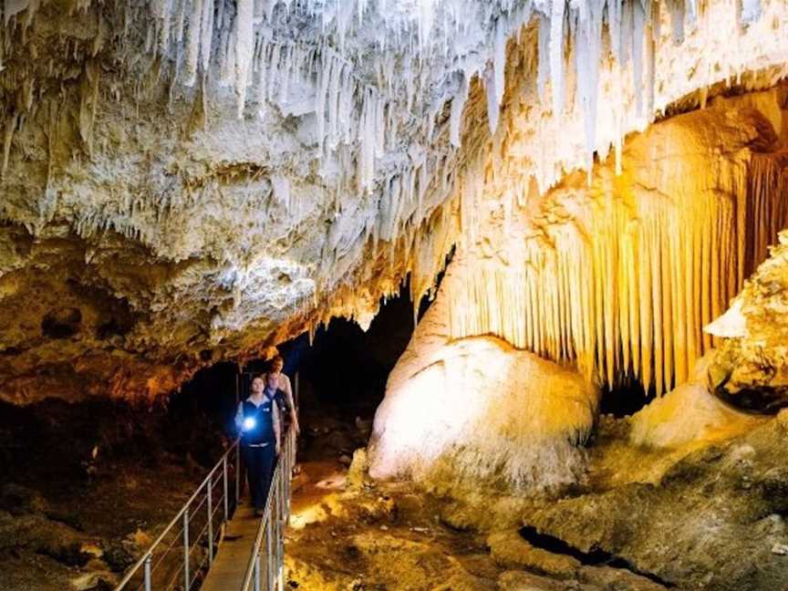 Jewel Cave, Tourist attractions in Deepdene