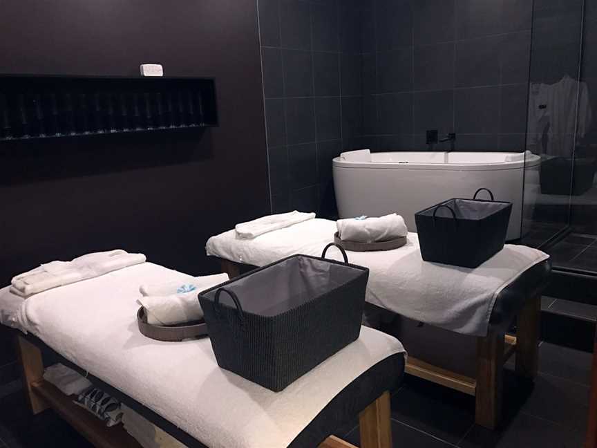 V Hotel Spa - Luxury Day Spa & Couples Massage, Melbourne, vic