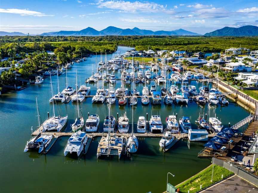 The Bluewater Marina, Trinity Park, QLD