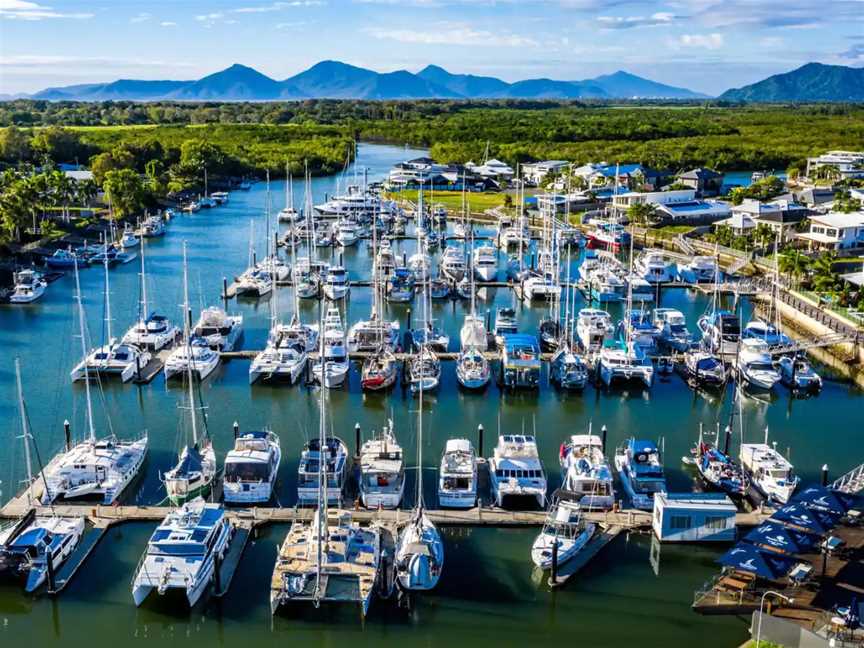 The Bluewater Marina, Trinity Park, QLD