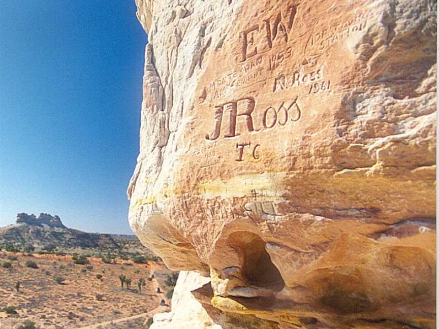 Chambers Pillar, Tourist attractions in Alice Springs