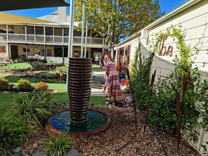 Mini Golf Federation Square Gold Creek Canberra, Nicholls, ACT