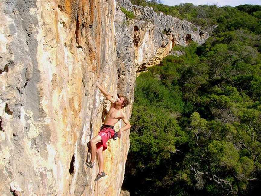 Climbing at Wallcliffe, Tourist attractions in Prevelly