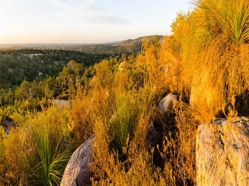 Climbing at Stathams Quarry, Tourist attractions in Kalamunda