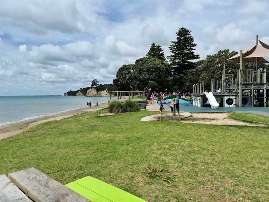 Browns Bay Beach Reserve, Browns Bay, New Zealand