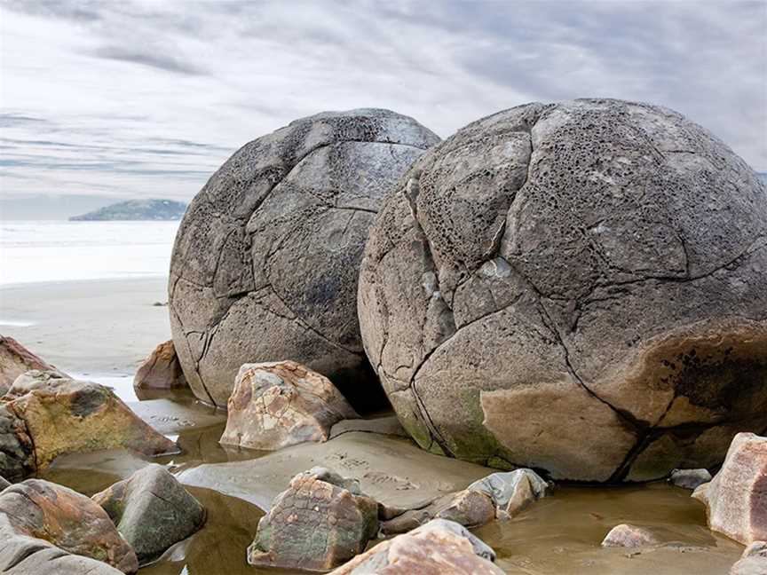 Moeraki Boulders Public Parking, Hampden, New Zealand