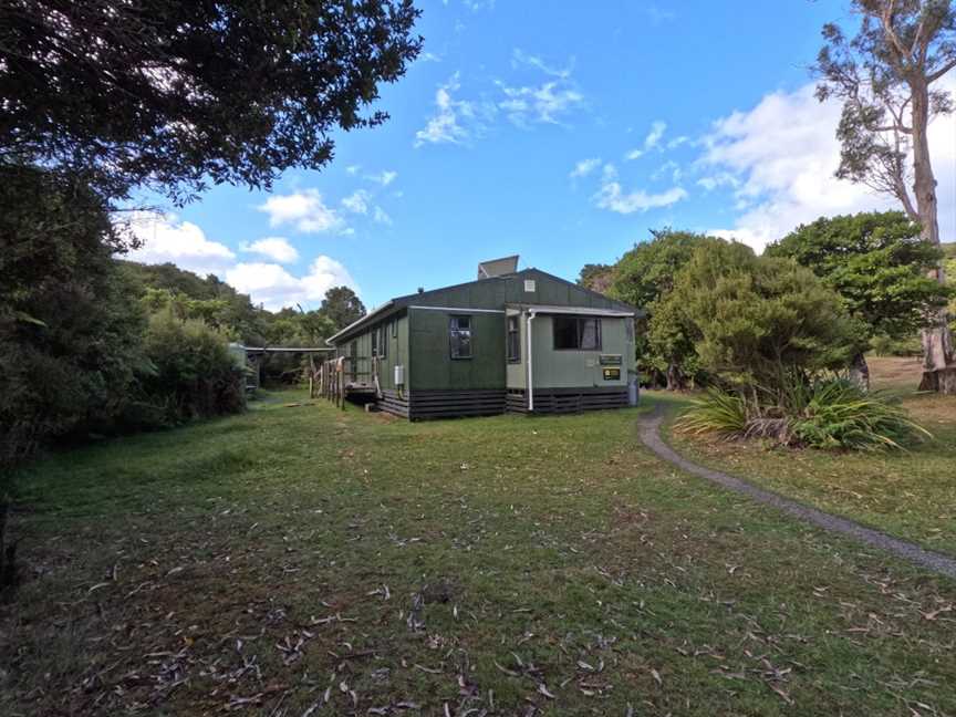 Port William / Potirepo Hut, Stewart Island, New Zealand