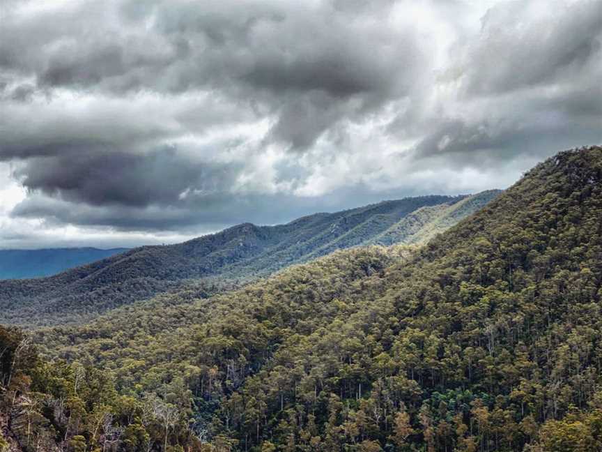 Tulumpanga / Alum Cliffs, Mole Creek, TAS