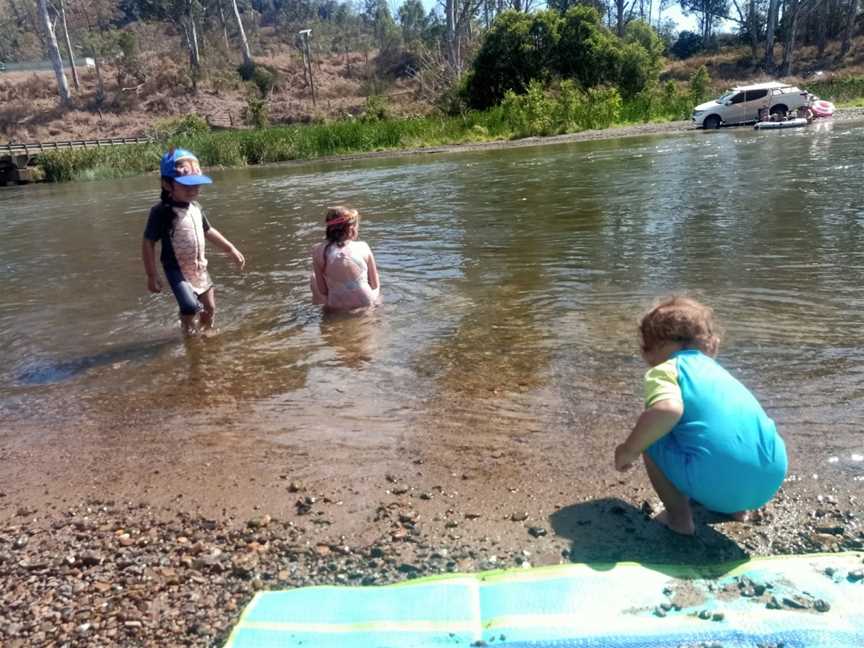 Savages Crossing, Fernvale, QLD