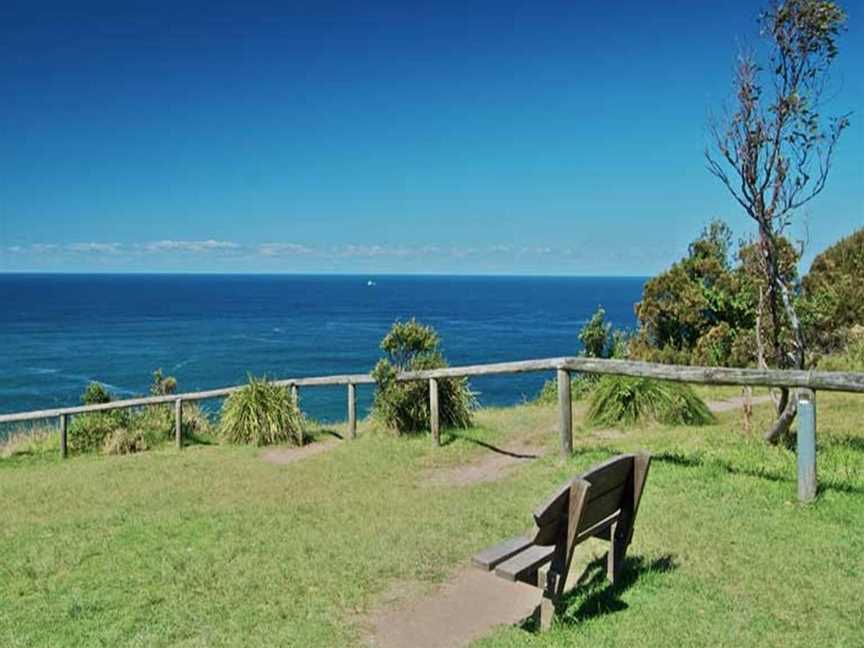 Crackneck Point lookout, Bateau Bay, NSW