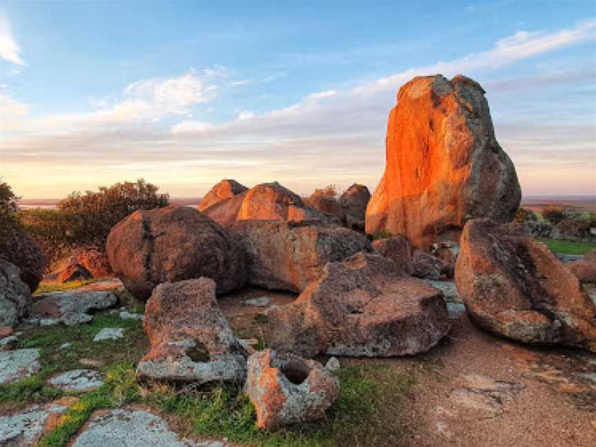 Tcharkuldu Rock Recreation Reserve, Minnipa, SA