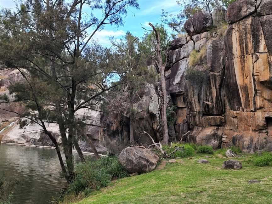 Coomba Falls, Maidenwell, QLD