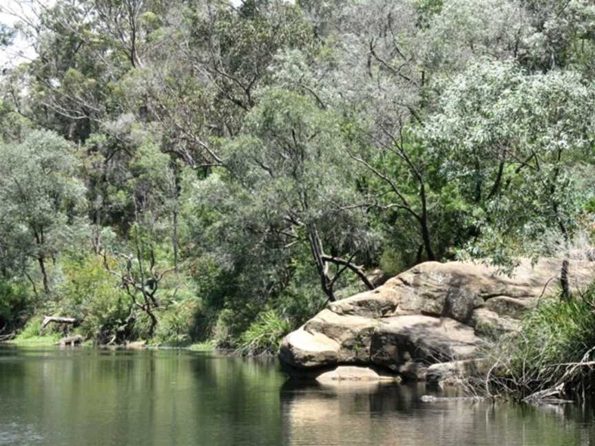 Simmos Beach Reserve, Macquarie Fields, NSW