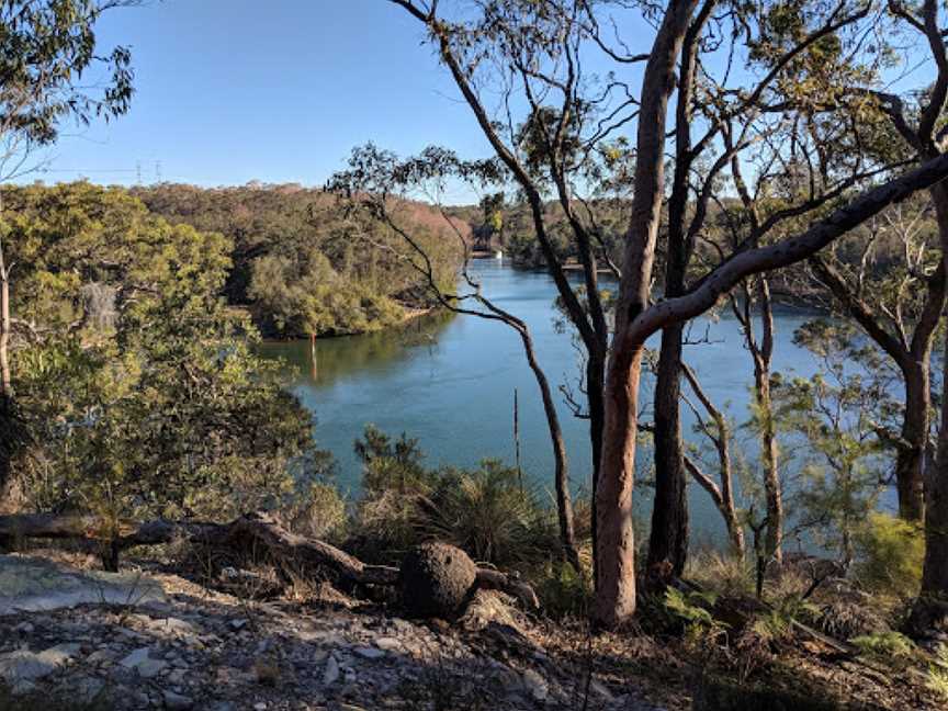 Yeramba Lagoon Loop Track, Picnic Point, NSW