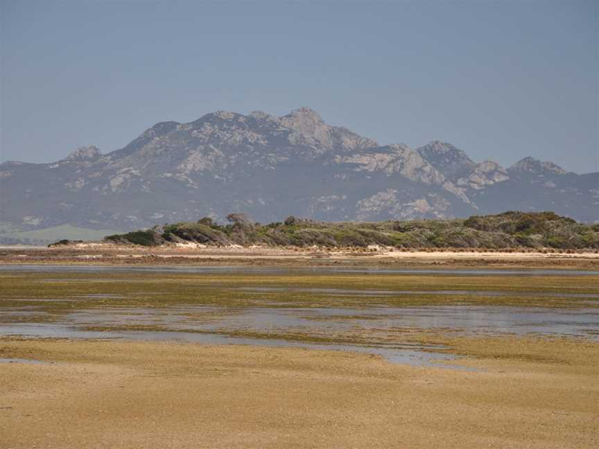 Drive Discovery Central Flinders Island, Whitemark, TAS