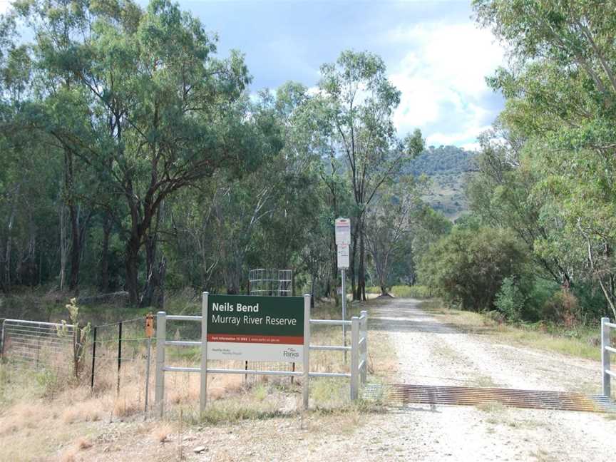 Neil's  Bend Murray River Reserve, Pine Mountain, VIC