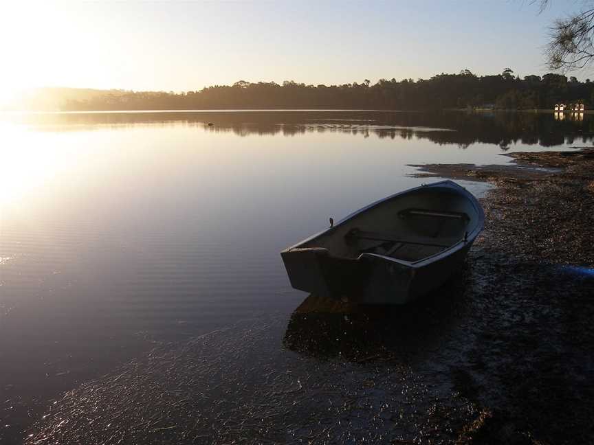 Kayaking Tuross Lake, Tuross Head, NSW