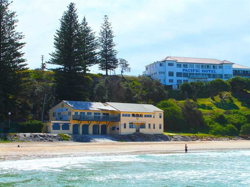 Yamba Main Beach and Ocean Pool, Yamba, NSW