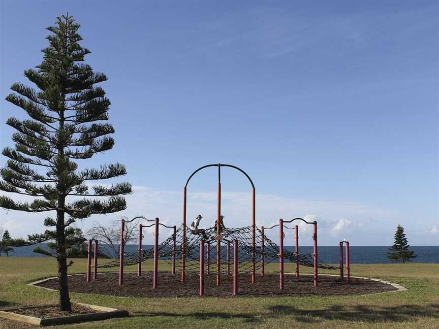 Oaks Beach, Burnett Heads, QLD