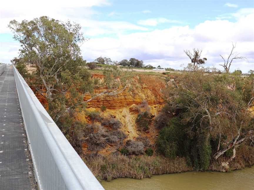 Kingston on Murray Bridge Lookout and Sturt Memorial, Kingston On Murray, SA