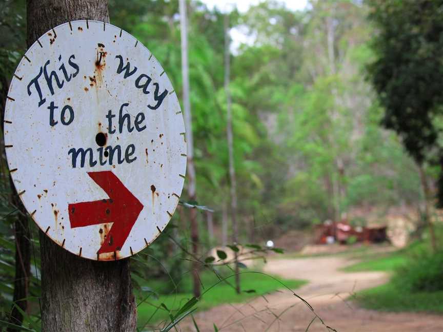 Thunderegg Crystal Mine, Tamborine Mountain, QLD