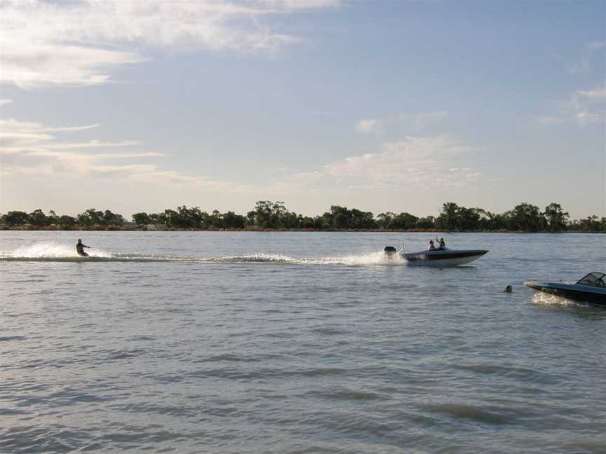 Moulamein Lake, Moulamein, NSW