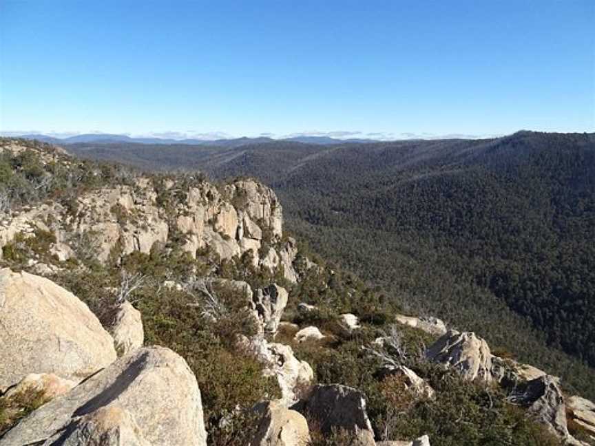 Booroomba Rocks Walk, Tennent, ACT