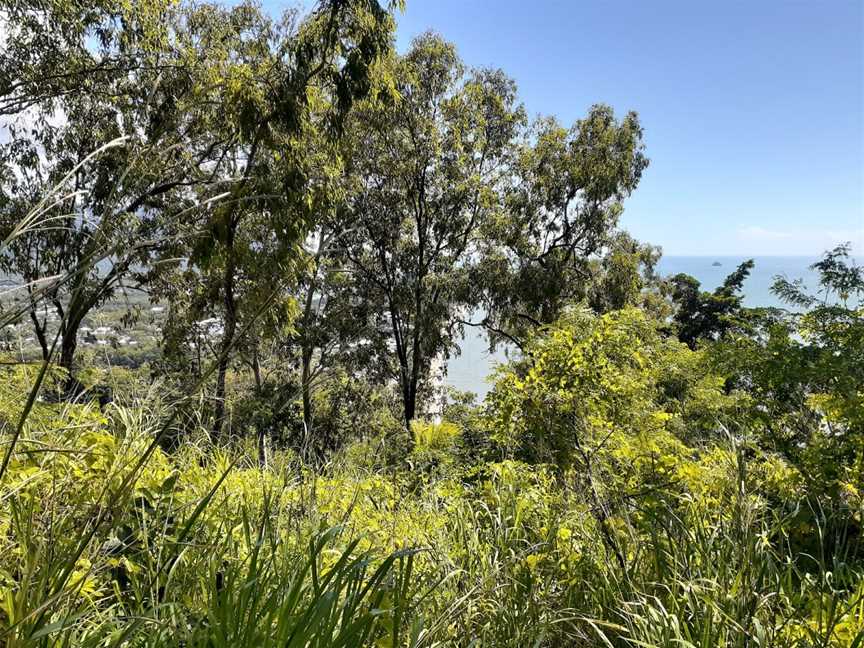 Earl Hill, Trinity Beach, QLD