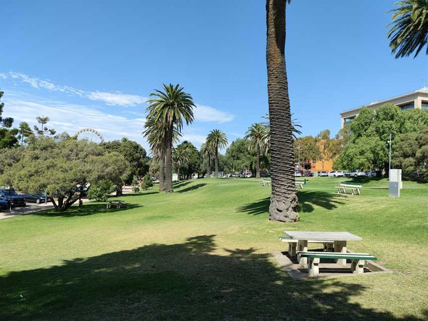 Transvaal Square, Geelong, VIC