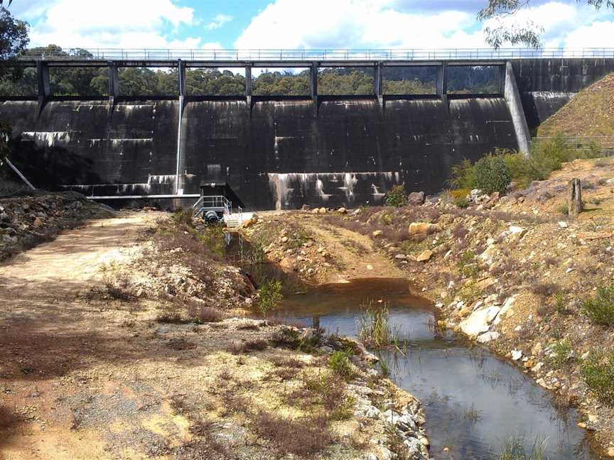 Serpentine Pipehead Dam, Jarrahdale, WA