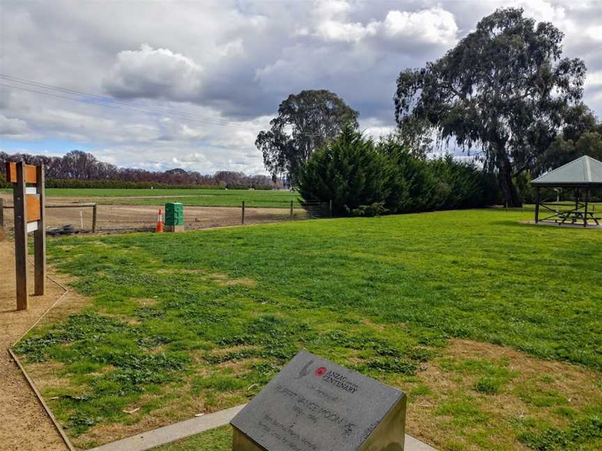 Rupert Vance Moon Reserve, Bacchus Marsh, VIC