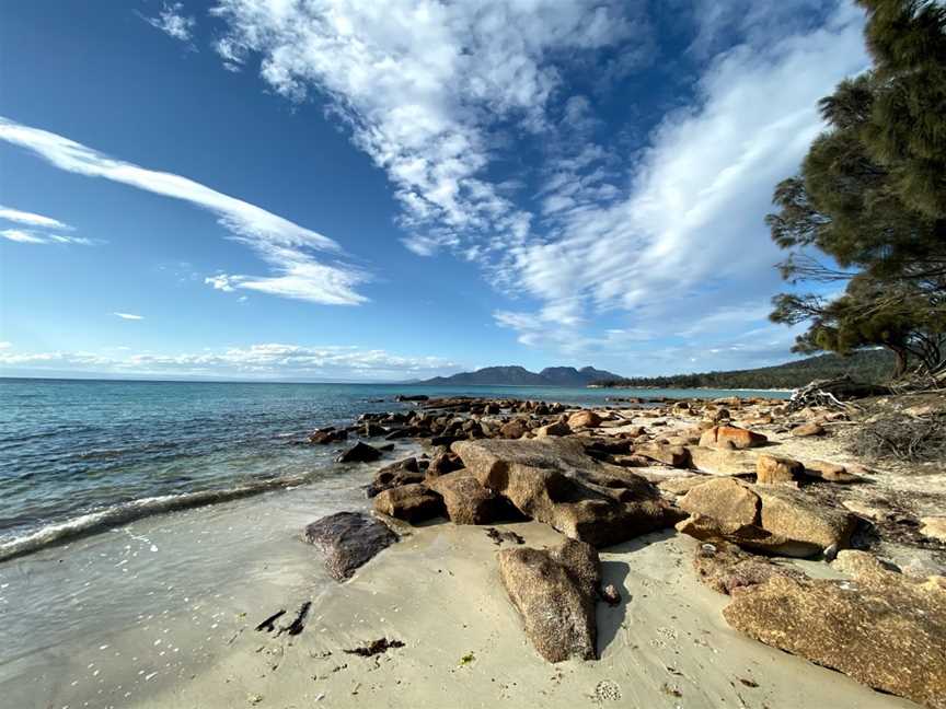 Cooks Beach, Freycinet, TAS