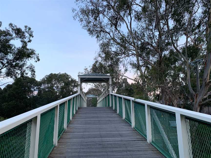 Waverley Road Basin, Mount Waverley, VIC