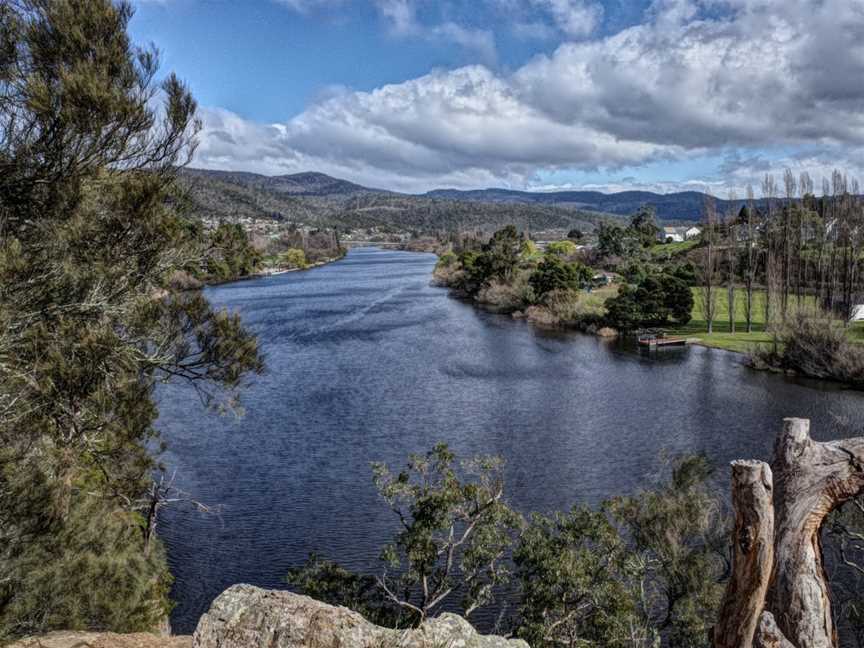 Derwent Cliffs Walk, New Norfolk, TAS