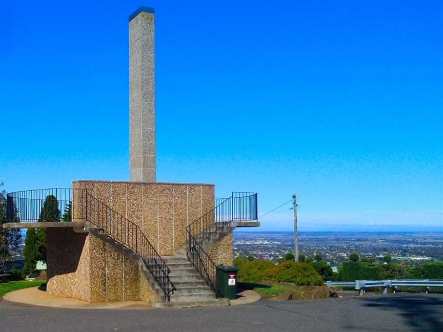 Wandana Heights Lookout, Highton, VIC