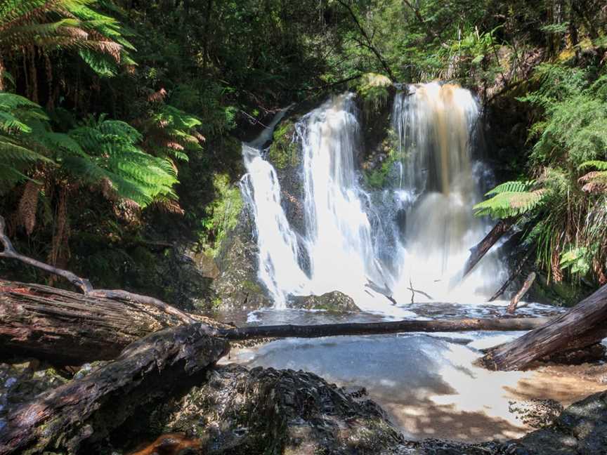 Horsetail Falls, Tourist attractions in Queenstown