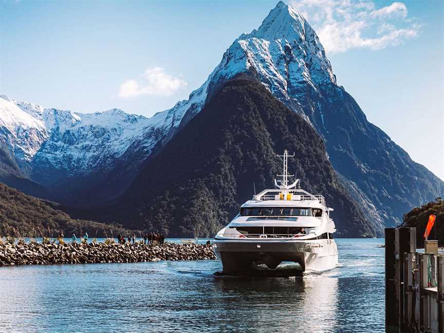 Milford Sound, Piopiotahi