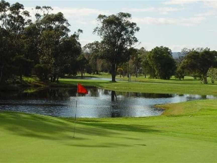 Pinjarra Golf Club, Social clubs in Pinjarra