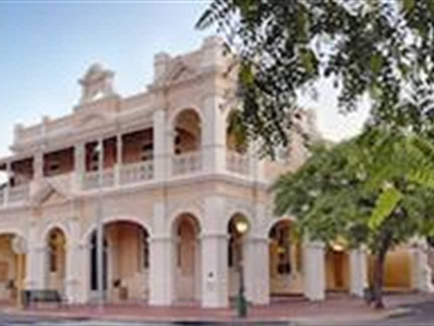 Narrogin Town Hall (photo courtesy of B McDowell)