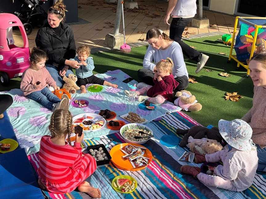 Dalyellup Beach Playgroup, Social clubs in Dalyellup