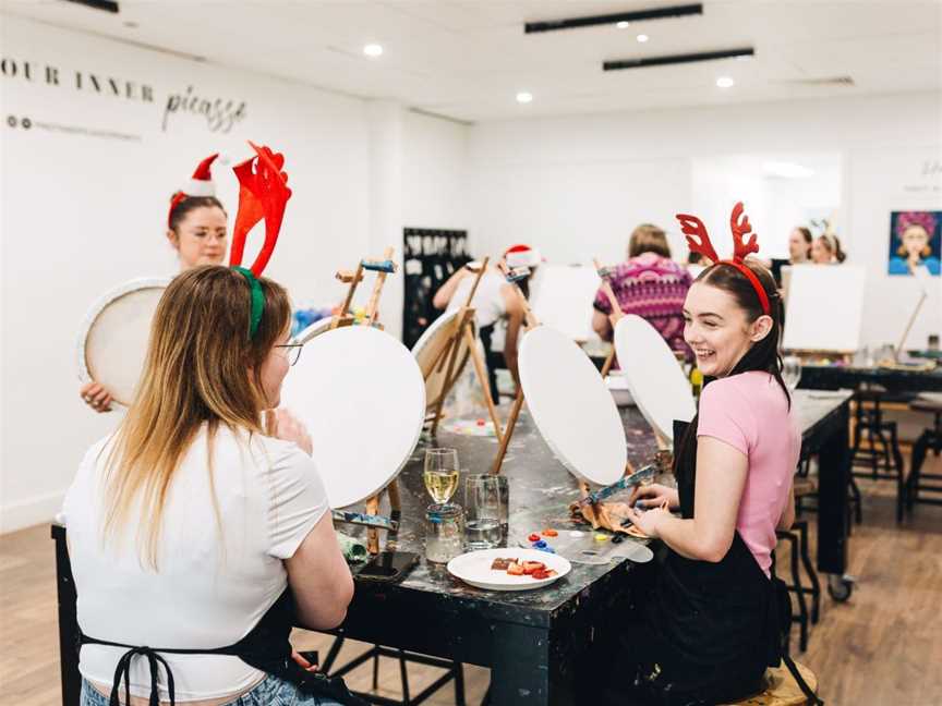 Pinot and Picasso Sessions, Social clubs in Perth CBD