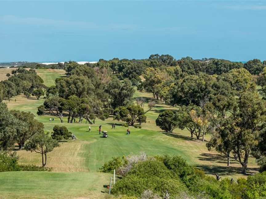 Dongara Golf Club, Social clubs in Port Denison