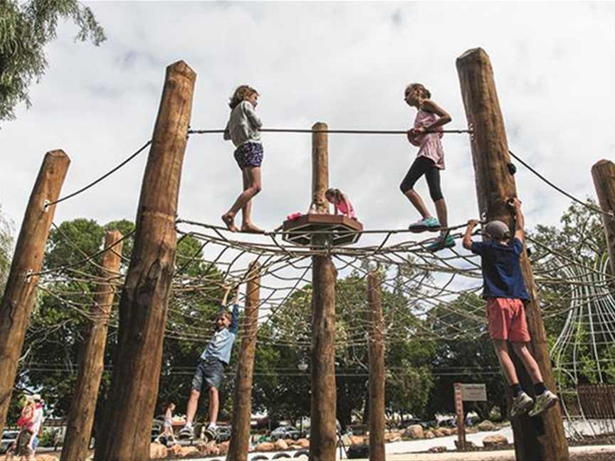 Braithwaite Park Nature Play Area, Commercial designs in Mt Hawthorn